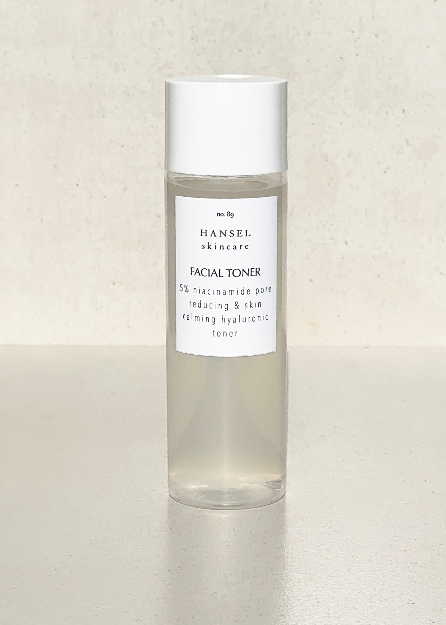 5% Niacinamide Pore Reducing & Skin Calming Hyaluronic Facial Toner